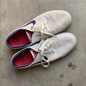 Nike Stefan Janoski shoes